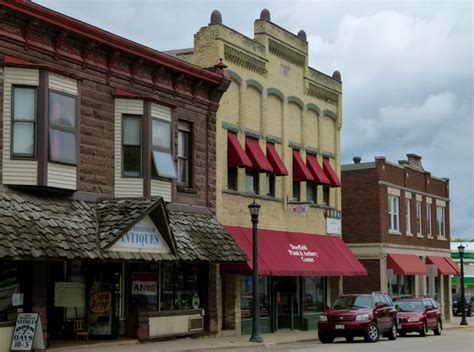 Deerfield, Wisconsin Hotels from $59 .